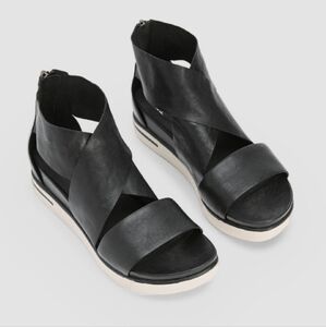 Eileen Fisher Sport tumbled soft leather strappy black sneaker sandals sz 10
